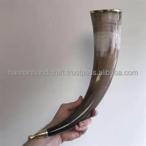 Cuerno para Beber Vikingo Medieval Hecho a Mano, Cuerno Natural de Búfalo con Borde de Latón, Hecho a Mano en India - Product Image 2