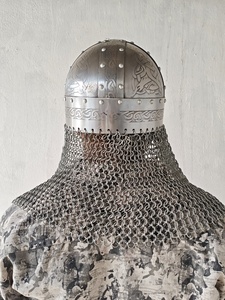 Casco de Armadura Vikinga Hecho a Mano en Acero Suave con Malla Metálica, Disfraz de Caballero para Adultos, Ideal para Cosplay, Eventos y Fiestas de Halloween - Product Image 5