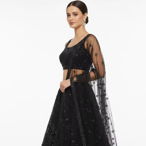 Conjunto de Lehenga Choli y Dupatta de Diseño con Bordado Rico en Dori y Lentejuelas, Estilo Bollywood para Fiestas y Celebraciones - Product Image 1