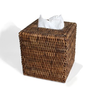 Caja de pañuelos cuadrada de bambú tejida, estilo bohemio, hecha a mano para decoración del hogar - Product Image 1