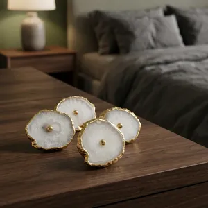 Vente flash : Boutons de meuble en résine époxy avec design en bois naturel pour armoires de cuisine, disponibles au meilleur prix - Product Image 1