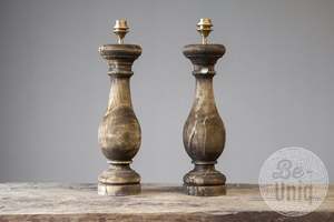 Lampe de table en bois de style campagnard, base de pied en bois sculpté rustique faite à la main avec abat-jour en tissu noir pour la décoration de la chambre à coucher et du salon - Product Image 2