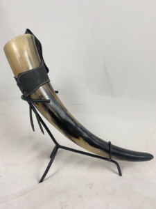 Cornes vikings au design unique et au style moderne, sculptées à un prix raisonnable, artisanat naturel, étanches, pour la bière et les festivals. - Product Image 2