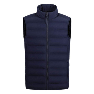 Gilet matelassé léger pour homme avec col montant, sans manches, zippé, rembourré, avec poches - Product Image 3