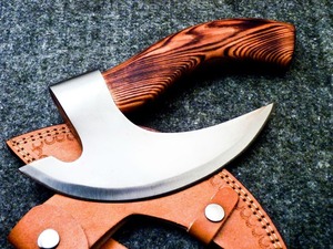 Handmade Tomahawk <b>Axe</b> With Wood <b>Handle</b> Forged Steel Blade Survival Hatchet Outdoor Tool - Product Image 3