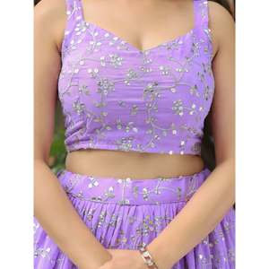 Lehenga Choli de mariage en georgette brodée de lavande pour femmes - Product Image 2