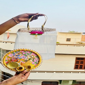 Vente chaude élégant fait à la main Jute sac à main belle plastique fête Ware pour les femmes pour Diwali décoration de la maison - Product Image 6