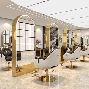 Espejo de pie arqueado para salón de belleza, espejo de tocador para peluquería, acabado dorado, mobiliario para barbería y estudio. - Product Image 1