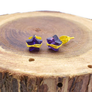 Pendientes de Estrella de Amatista, Pendientes de Estrella Envueltos en Alambre Dorado, Piedras Preciosas Púrpuras, Joyería Celestial, Regalo para Ella - Product Image 3