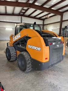 รถตักล้อยางขนาดเล็ก CASE Construction Skid Steer Loader เครื่องยนต์ดีเซล สำหรับงานดินและการขนย้ายวัสดุ - Product Image 1