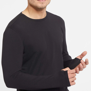 เสื้อยืดแขนยาวผู้ชาย ทรงปกติ สีดำล้วน ผ้าฝ้ายเจอร์ซีย์ 100% คอกลม สวมใส่สบาย ระบายอากาศได้ดี แห้งเร็ว เป็นมิตรกับสิ่งแวดล้อม - Product Image 6