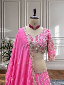 Traje Étnico Tradicional Indio, Material Chinon, Bordado con Lentejuelas, Diseño con Cordones, Lehenga Choli, para Diwali, Bodas y Festivales - Product Image 6