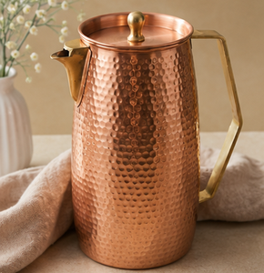 Mug en cuivre martelé artisanal avec poignée en laiton, vaisselle vintage, carafe à café nordique de qualité supérieure à grande capacité avec laiton massif - Product Image 3