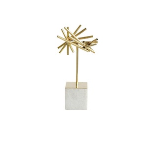 Sculpture d'art métallique élégante, pièce de décoration intérieure artisanale pour maisons contemporaines, hôtels, restaurants - Product Image 3