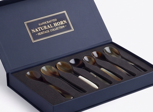 Ensemble de saladiers et cuillères en corne naturelle, sculptés à la main et polis, pour la table, les cadeaux de fête et l'hôtellerie - Product Image 3
