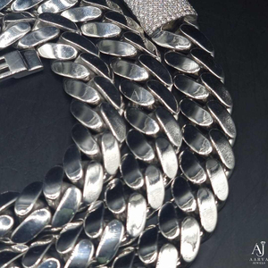 <b>Iced</b> <b>Out</b> Cuban Link Bracelet Micro Pave Zircon Brass <b>Chain</b> Magnetic Clasp Hip Hop Jewelry for Men - Product Image 5
