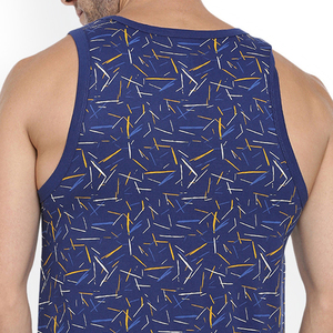 Camiseta sin mangas para hombre con estampado geométrico azul, cuello redondo, informal, de punto, transpirable, de poliéster. - Product Image 3