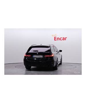 BMW Série 3 320i Touring M Sport 2024, 28 301 km, Boîte de vitesses automatique, Volant à gauche, Caméra de recul - Product Image 4