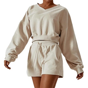 Ensembles pour femmes, vêtements de sport en coton de haute qualité, logo personnalisé, pour l'hiver, sweat-shirt et short de sport pour femmes, ensemble de 2 pièces, tendance 2026 - Product Image 1