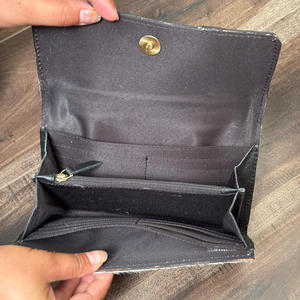 Usine directe de haute qualité usiné à la main portefeuille en cuir Design floral cheveux en cuir de vachette carte de crédit pochette quotidienne pour les femmes - Product Image 6