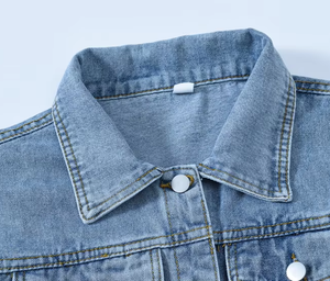 Veste en jean bleu classique en gros, manteau décontracté en coton surdimensionné, fabricant de vêtements personnalisés OEM ODM - Product Image 3