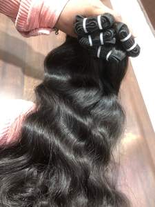 Extensiones de Cabello Humano Natural Ondulado de Templo Indio 100% Natural, Crudo, Sin Procesar, de un Solo Donante, con Cutícula Alineada, en Paquetes al Por Mayor - Product Image 2