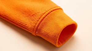 Sudadera con Capucha Completa para Hombre OEM ODM, Sudadera Texturizada Premium con Capucha Ajustable y Diseño de Bolsillo Frontal - Product Image 2