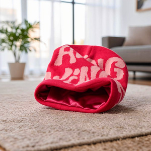 Bonnet d'hiver personnalisé unisexe, idéal pour les voyages, imprimé par transfert thermique, en acrylique, Birlag Sports - Product Image 4