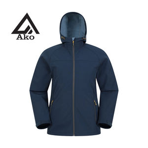 Veste softshell coupe-vent avec protection contre la pluie et la neige pour une utilisation en extérieur, produit 100% optimal par AKO - Product Image 1