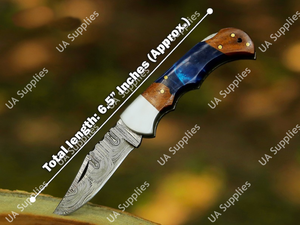Couteau de poche pliant utilitaire en acier Damas avec verrouillage arrière, manche en bois et époxy, pointe tombante 3,5 pouces, 58-60 HRC, léger et durable - Product Image 4