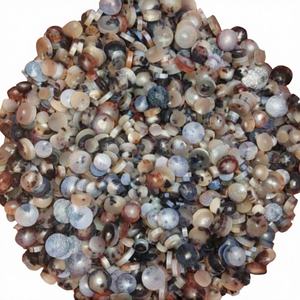 Boutons en corne de bœuf 100 % naturelle, marron, à 4 trous, dos plat, écologiques, motifs marron clair/foncé, vente en gros - Product Image 2