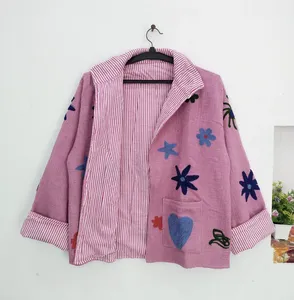 Chaqueta Suzani de Algodón Bordada con Flores Rosadas de Primera Calidad, Cuello Alto, Manga Larga, Bordado a Mano, Estilo Prairie Chic, Chaqueta de Invierno - Product Image 2