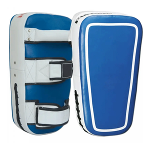 แผ่นรองเตะ Fairtex รุ่น Professional Special น้ำหนักเบา สำหรับฝึกศิลปะการต่อสู้ มวยไทย คิกบ็อกซิ่ง - Product Image 3