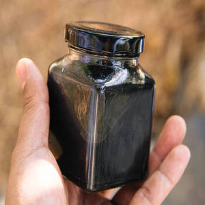 Résine de Shilajit Indienne en Poudre Qualité Alimentaire Culture Sauvage Origine Gujarat Résine Minérale Traditionnelle Flexible Usage Commercial - Product Image 3