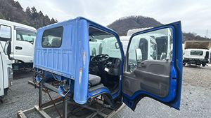 ใช้รถบรรทุก ISUZU NKR แบบเกียร์ธรรมดา - Product Image 6