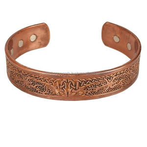 Kada de Cobre con Acabado Martillado e Imanes Terapéuticos - Product Image 5