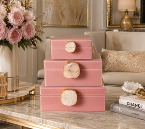 Caja de Almacenamiento Decorativa de Lujo en Cristal Rosa Intenso con Perilla de Libélula, Organizador de Joyas Premium, Cajas Decorativas para el Hogar Lacadas - Product Image 1