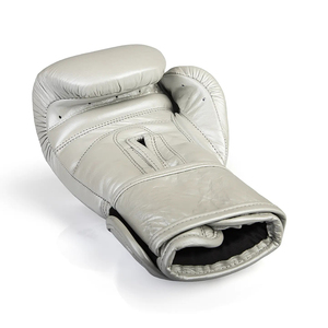 Guantes de Boxeo Profesionales de Cuero Resistente para Entrenamiento y Sparring con Soporte para Muñeca para Sesiones de Gimnasio - Product Image 4