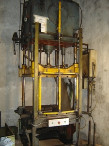 เครื่องตัดแต่งกิ่ง TCS T 30 Trimming Press-TCS - Product Image 2