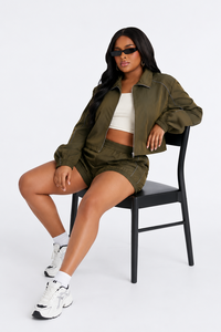 Ensemble coupe-vent colorblock pour femmes, sweat à capuche et short, vêtements de sport légers à fermeture éclair, survêtement 2 pièces, décontracté, pour la course à pied, la gym, le fitness - Product Image 5