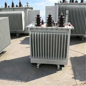 Transformator Distribusi Tiga Fasa Berpendingin Minyak 30kVA hingga 200kVA, Tegangan Turun 10kV / 0.4kV Sesuai Standar IEC - Product Image 2