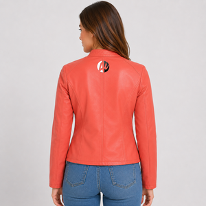 Chaqueta de cuero premium para mujer que ofrece un estilo refinado, comodidad ligera y rendimiento duradero en todas las estaciones OEM - Product Image 3