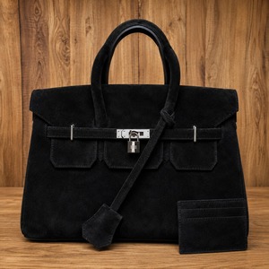 Bolso Tote de Cuero Genuino Hecho a Mano para Mujer con Tarjetero |   Bolso de Hombro Grande de Diseño |   Cierre de Seguridad |   OEM y ODM - Product Image 5