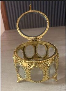 Caja de Almacenamiento Decorativa para Pared, Estilo Art Deco, de Latón Dorado y Vidrio Biselado, Ecológica, Resistente al Agua, Ligera, para Exteriores, Marca Furbish Home Decor - Product Image 1