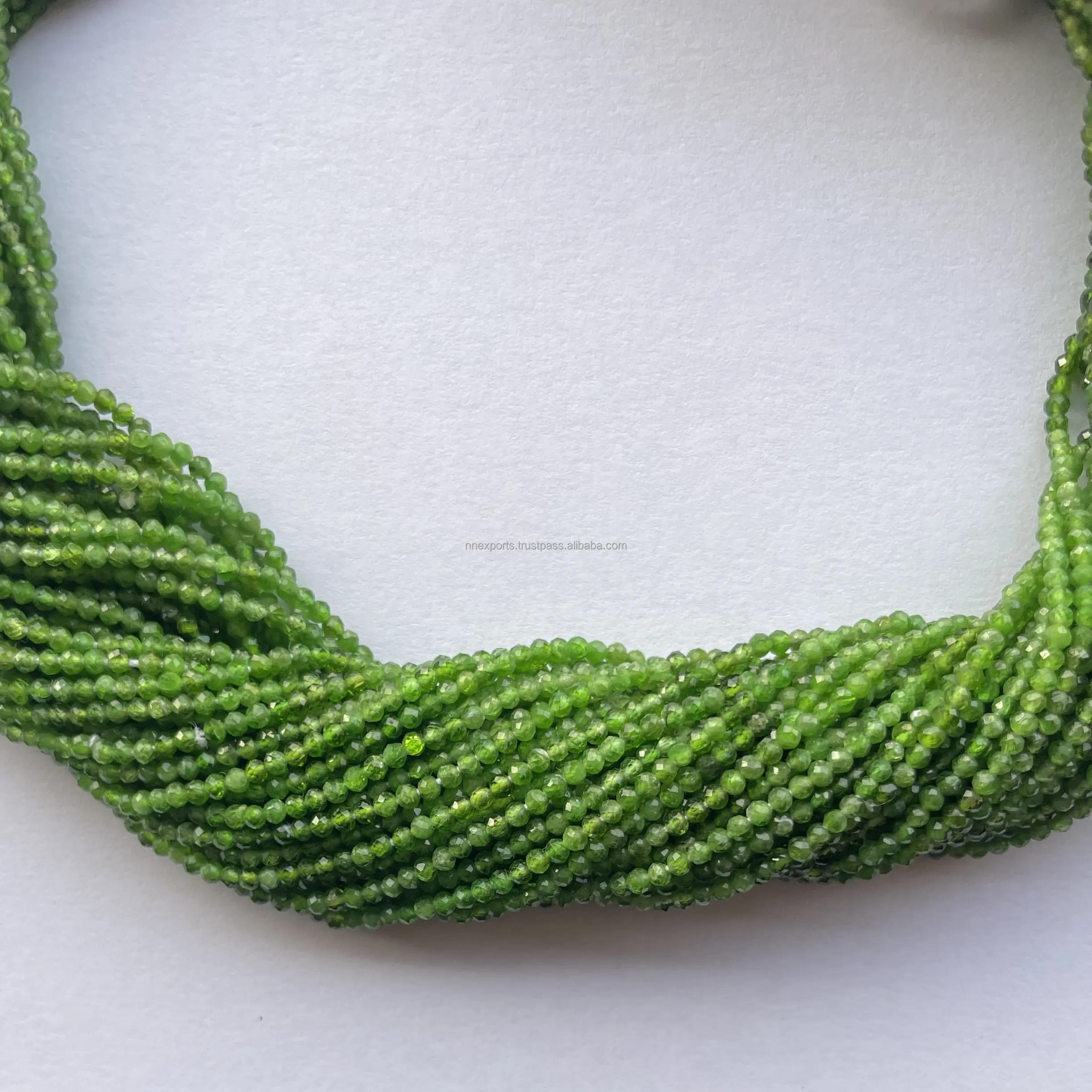 สีเขียว