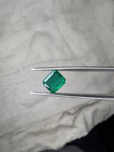 Pierre précieuse ovale taille brillant de 1,57 carat, d'origine zambienne authentique, pour bagues de fiançailles - Product Image 3