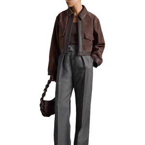 Blouson Bomber Femme Noir en Cuir Véritable Coupe Slim Respirant Tissé Zippé Logo Personnalisé Prix Usine Vente en Gros OEM - Product Image 2