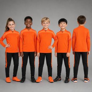 Ensemble de football personnalisé One Piece 2627 pour jeunes enfants, automne-hiver, chaud et épais, avec maillot à manches longues et pantalon, design de gilet offert, prix de gros en vrac - Product Image 1