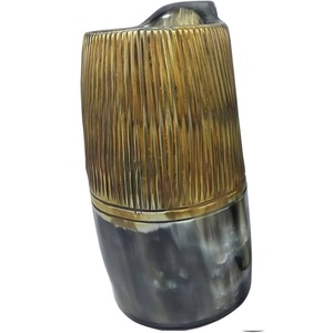 Mug en corne de buffle naturelle de style moderne de qualité supérieure, verres viking pour boire de la bière - Product Image 1