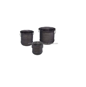Latest Garden Pots and Planters For Garden Decoration New Metal Plant Pot In Ne Look Metal garden Pots And Planters - Product Image 4